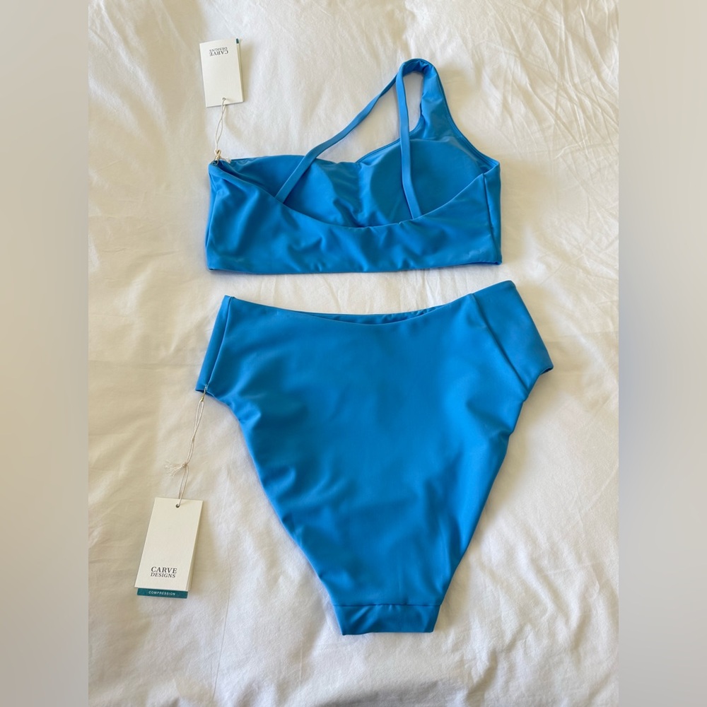 Carve Designs | SZ Large | Blue Lagoon Bondi Top & Lani Pocket Bottoms | Swim - Picture 5 of 11